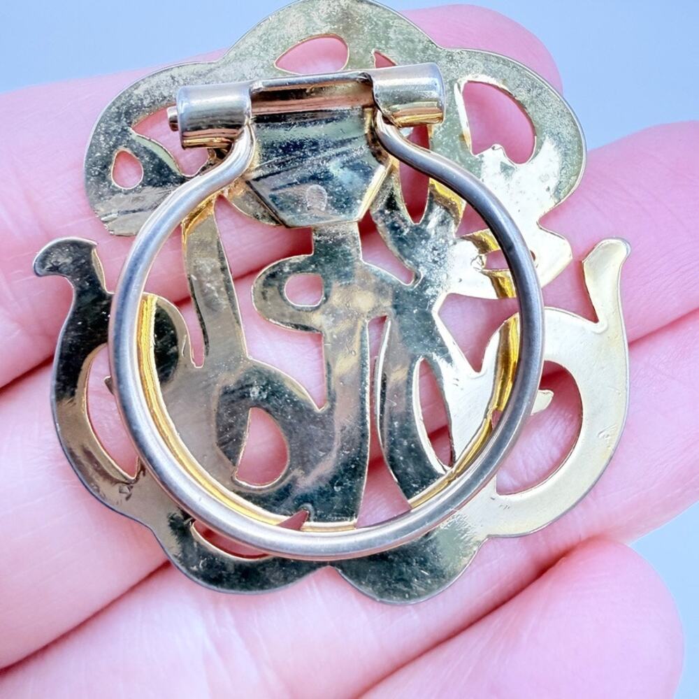 Lot of 8 Vintage Monogram Initials Goldtone Brooch Scarf Clip Brooches M N J - Picture 5 of 16